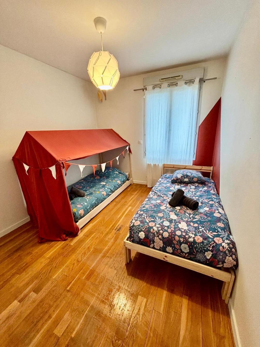 Top !!! 3 Chambres, Climatisation, Terrasse فيليوربان المظهر الخارجي الصورة