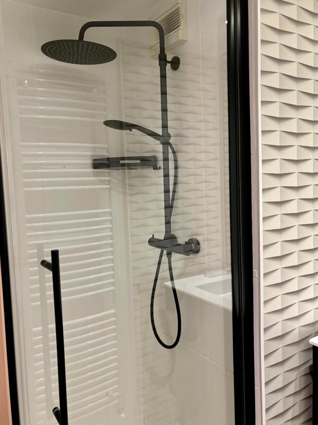 Top !!! 3 Chambres, Climatisation, Terrasse فيليوربان المظهر الخارجي الصورة